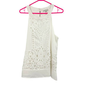 Skies are blue size‎ medium white tank top sleeveless blouse lined crochet lace